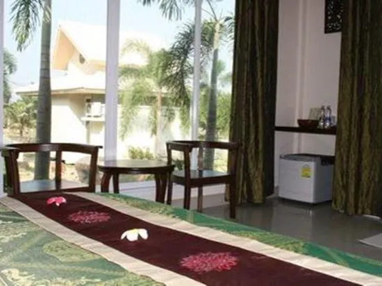 Пранбури : Nangpaya Resort