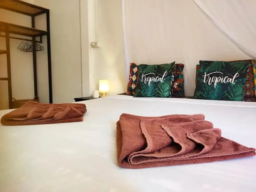 Ланта: Bamboo Hut Bungalow - Adults Only