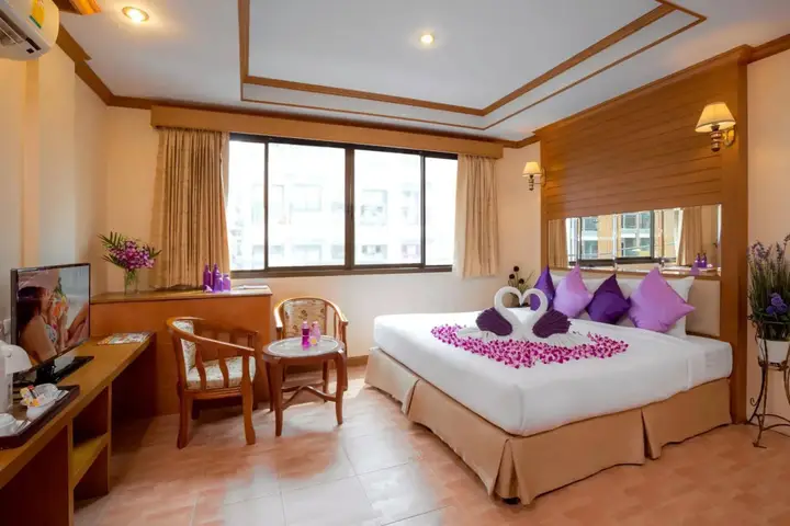 Пхукет: Bangkok Residence Hotel