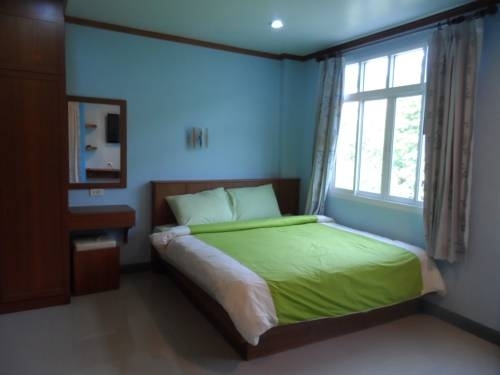 Кату: Areeya Guesthouse