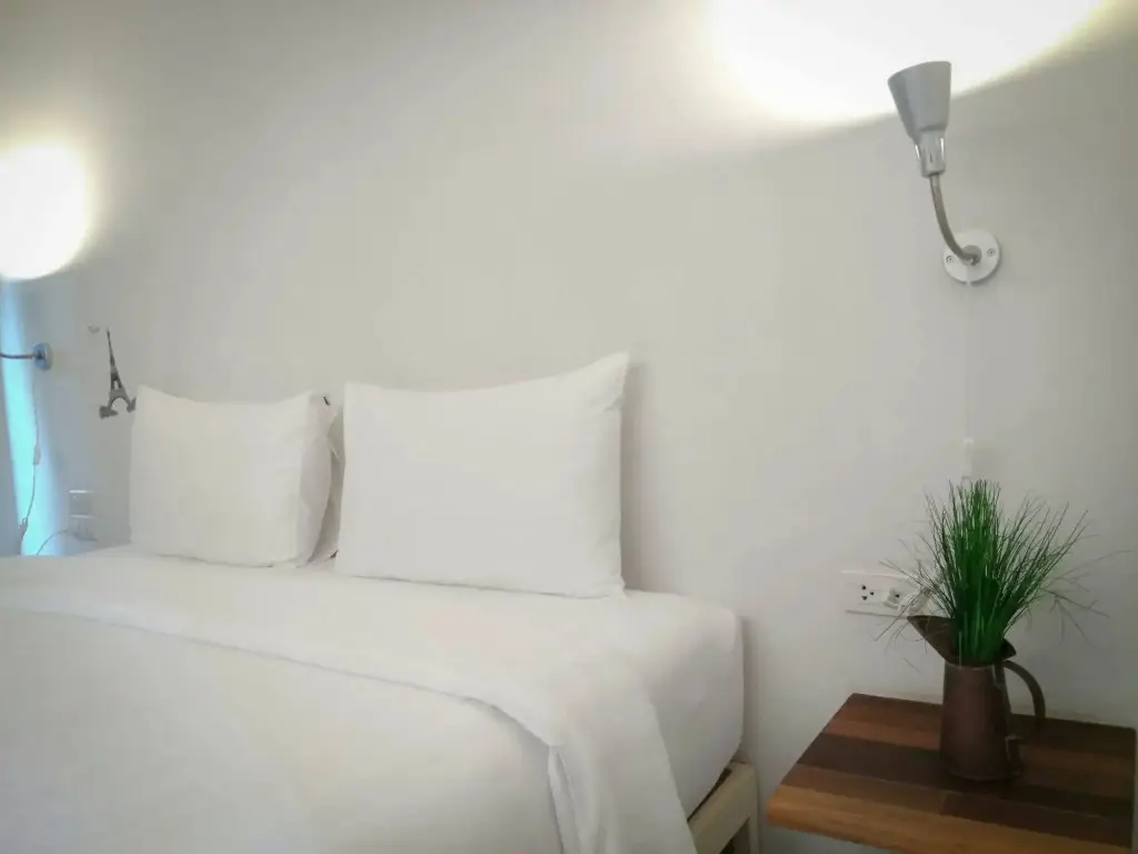 Сирача: NY TH Hotel