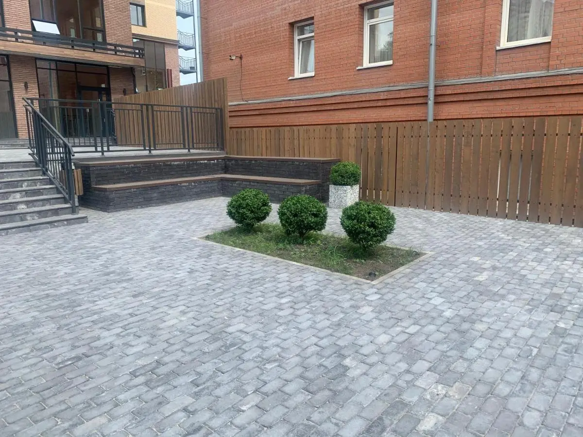 Новосибирск: BONAPART N 2 в самом центре города
