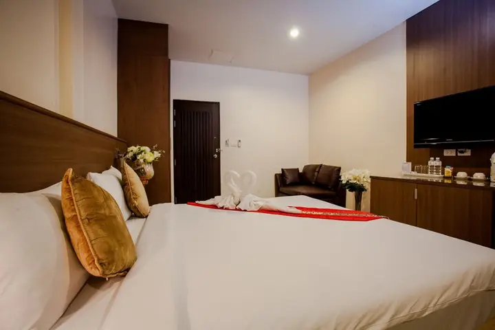 Кату: The Wave Patong Boutique Hotel