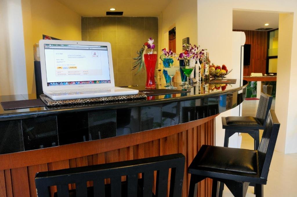 Кату: The Wave Patong Boutique Hotel