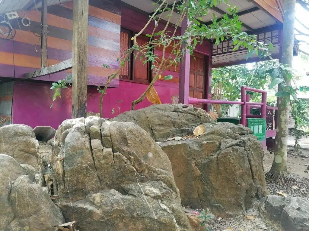Ланта: Lanta Valom Hideaway