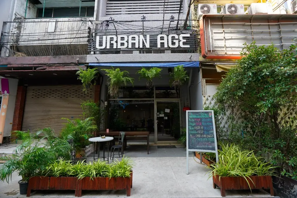 Бангкок: The Urban Age Hostel