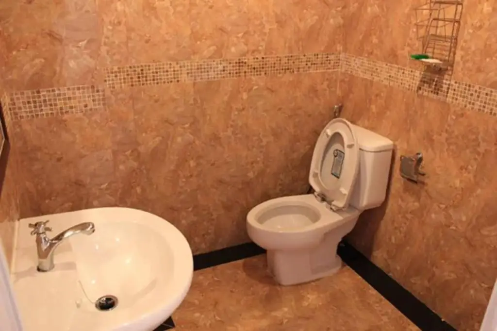 Паттайя: Maleez Lodge Hotel and Restaurant