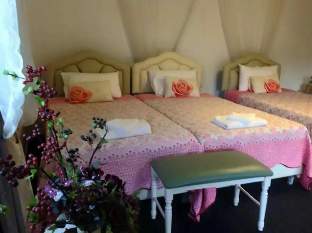 Маерим: Flora Hill Resort