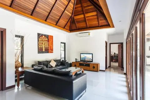Villa Frangipani @ Nai Harn — фото 1