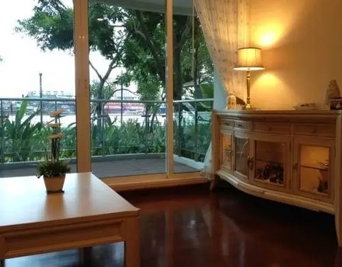 Бангкок: Chao Phraya River Front Villa