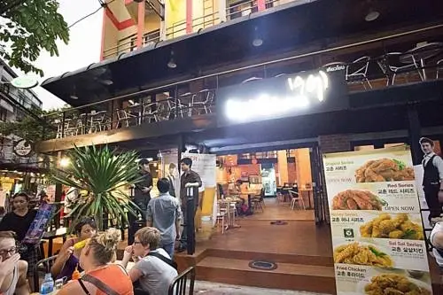 Бангкок: Four Sons Inn