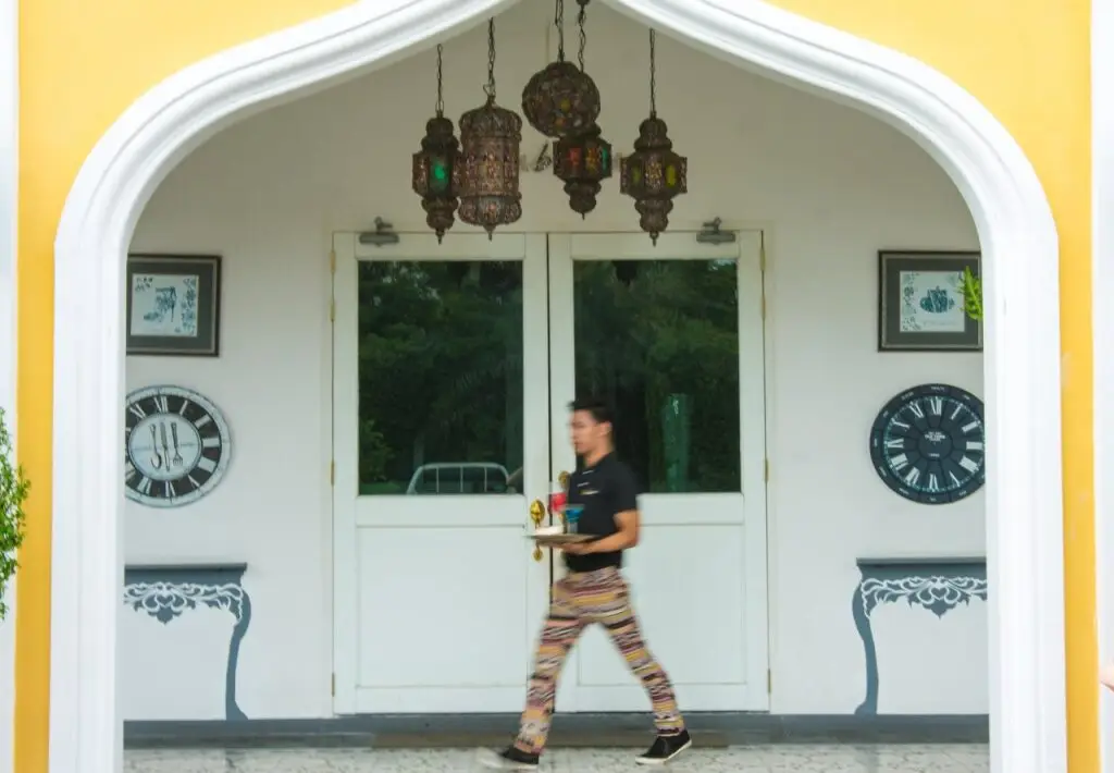 carousel image 3