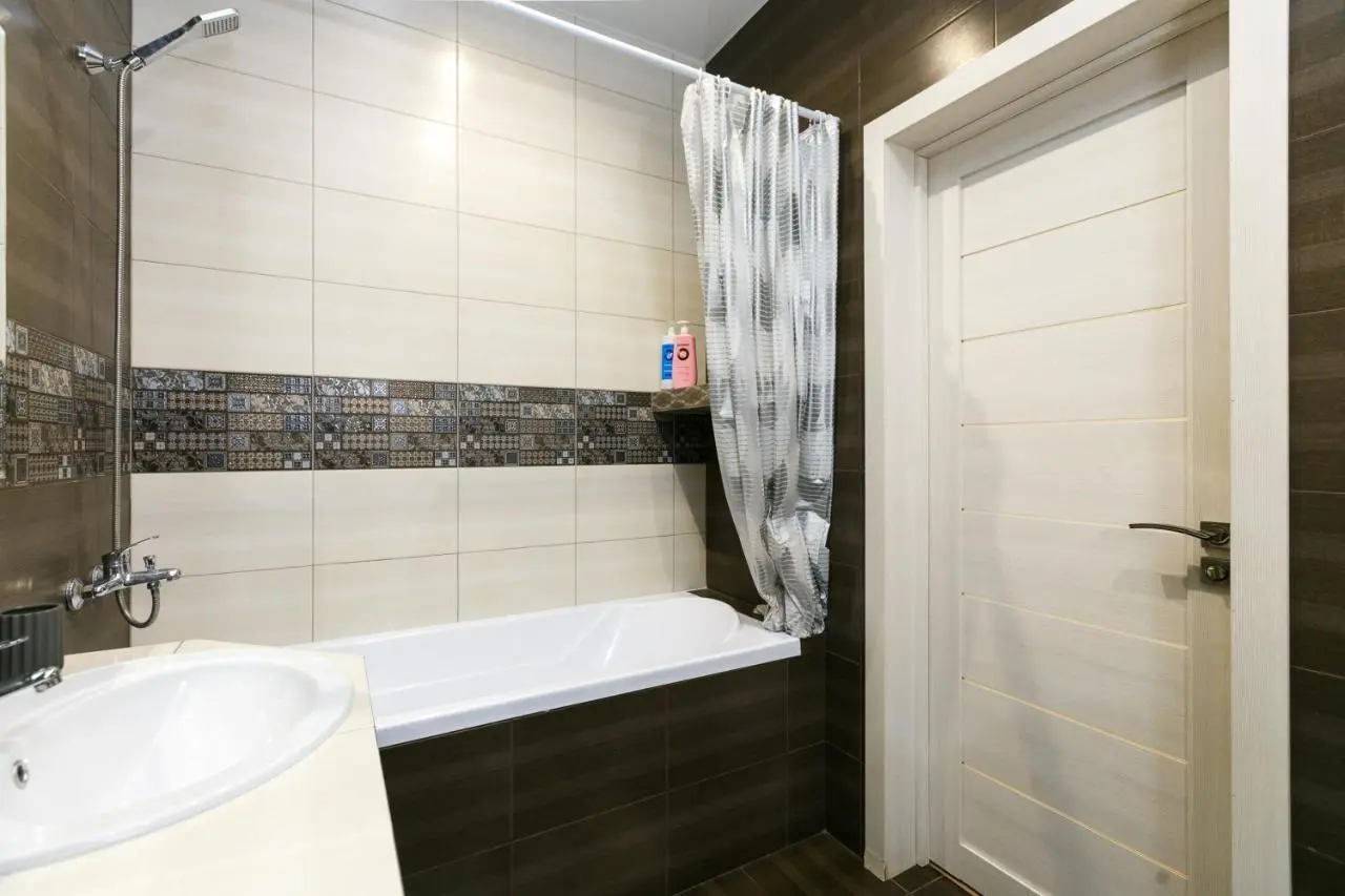 Новосибирск: GERBERA APARTMENT Ольги Жилиной 21