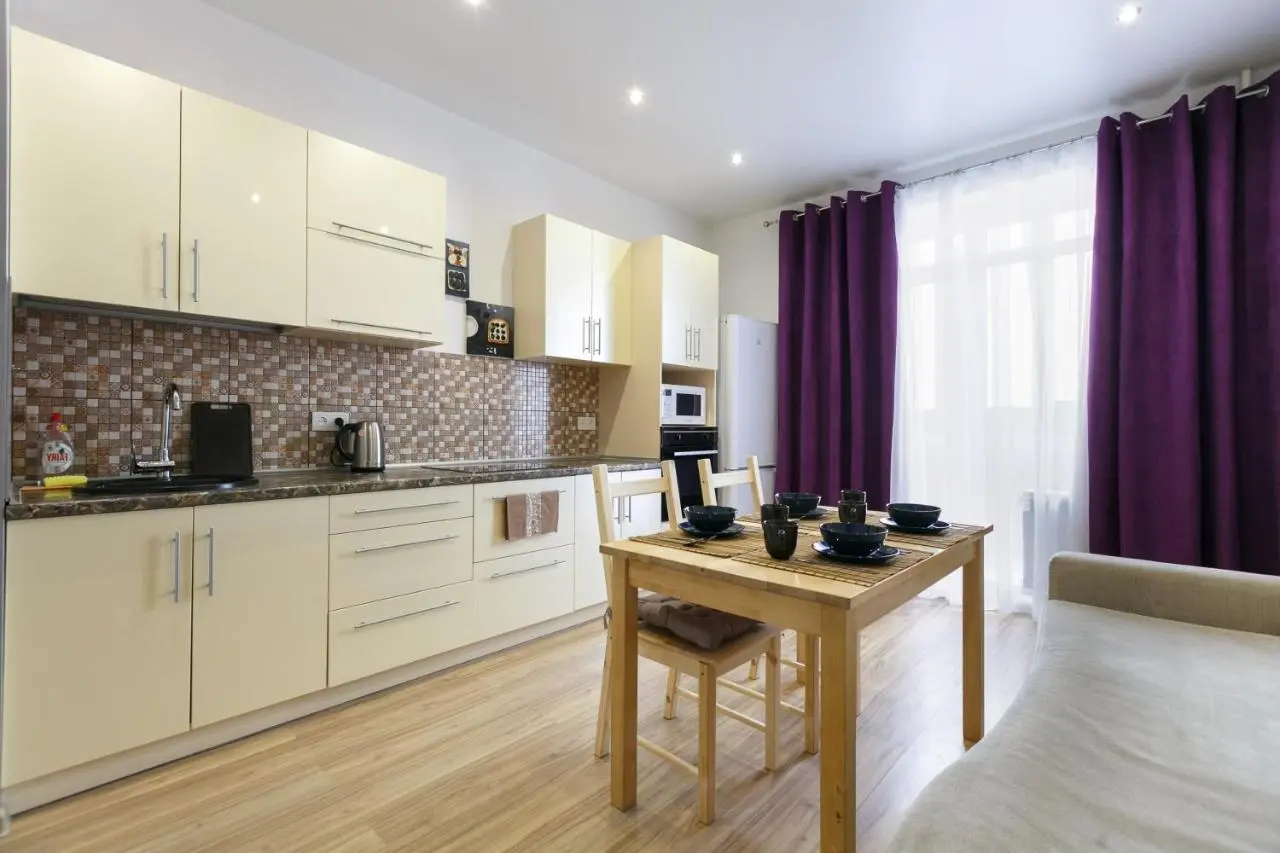 Новосибирск: GERBERA APARTMENT Ольги Жилиной 21