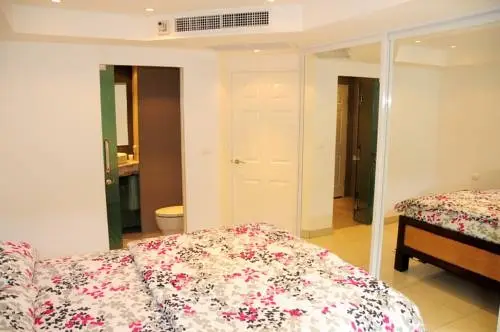 Муанг: Kata Hill Seaview Apartment