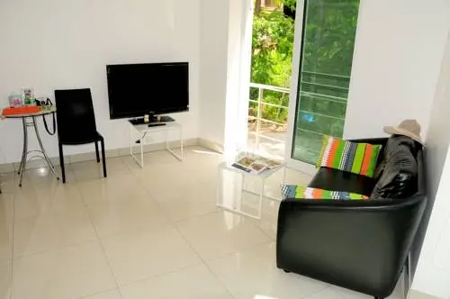 Муанг: Kata Hill Seaview Apartment