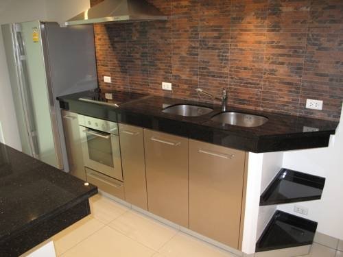 Муанг: Kata Hill Seaview Apartment