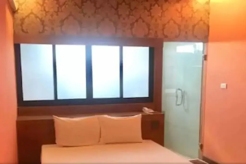 Visa Hotel — фото 1