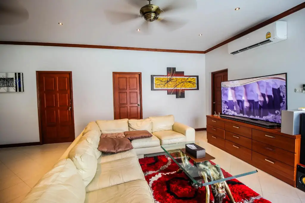 Паттайя: Cosy Beach Pool Villa By Pattaya Sunny Rentals