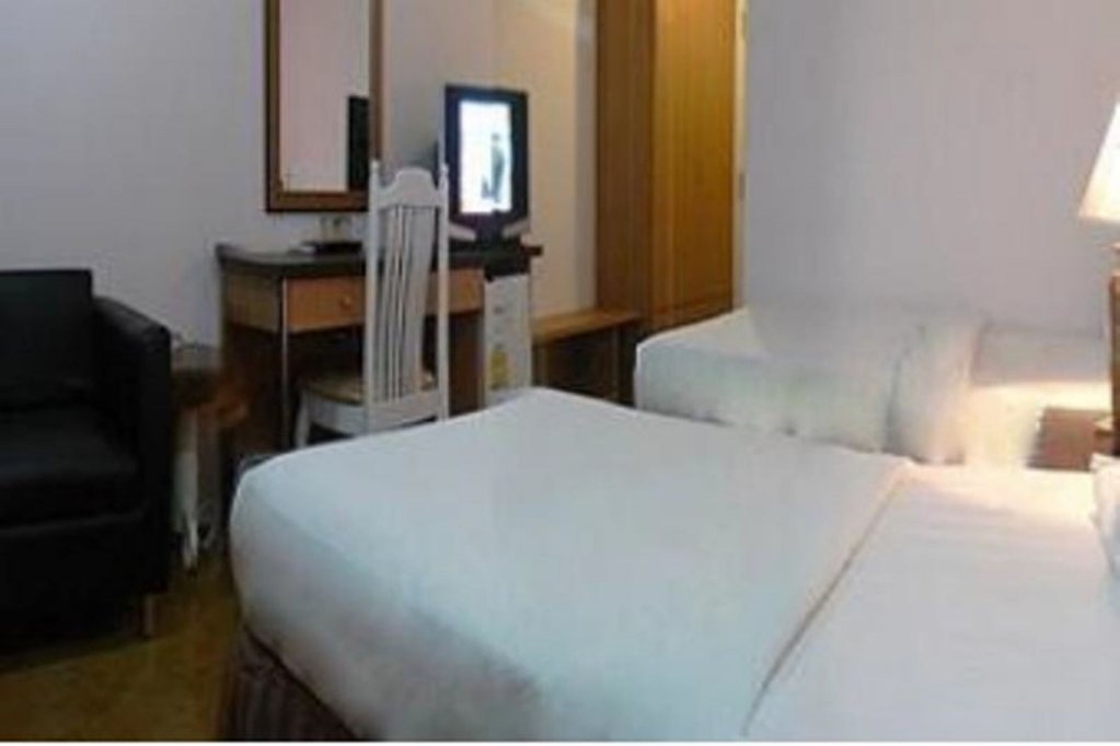 Кхлонг-Янг: Thai Inter Hotel