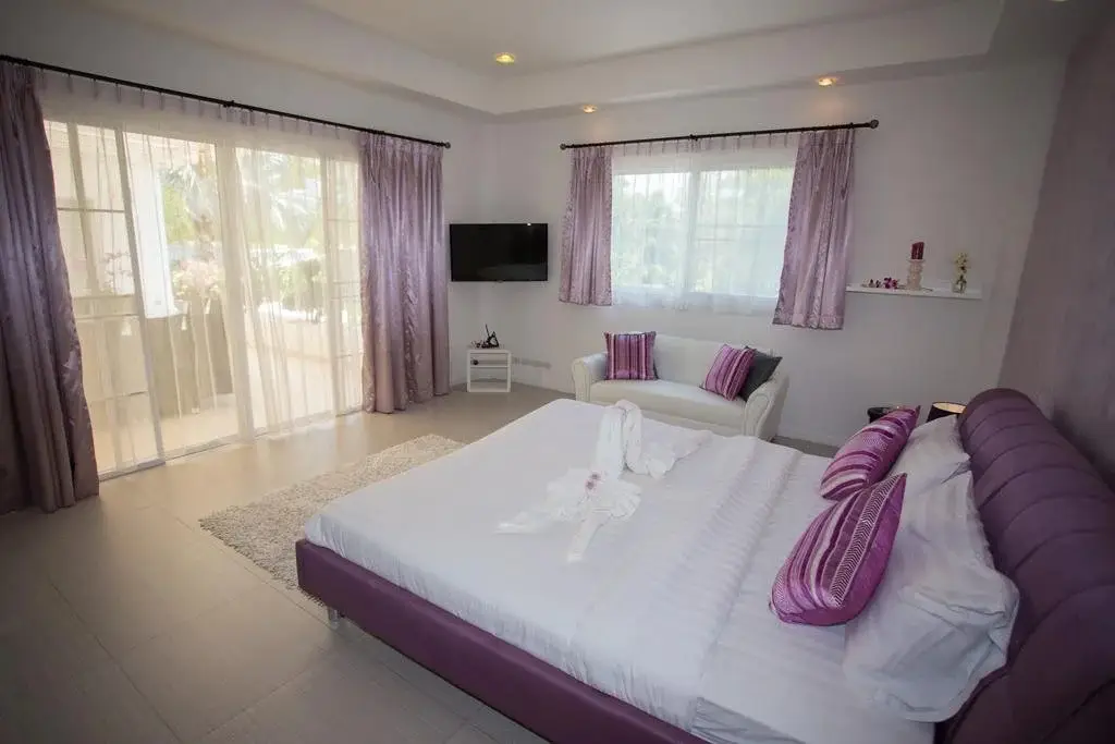 Муанг: Blissful Tropical Stay at SeaLaVie Villa