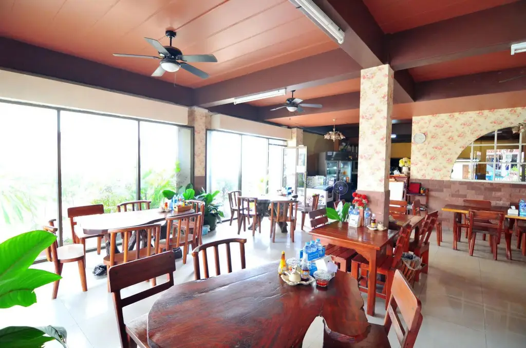 Паттайя: The Famous House Jomtien