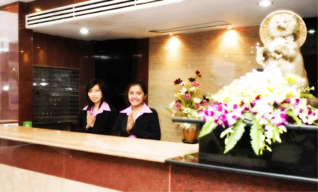 Кхлонг-Янг: The Airport Hotel