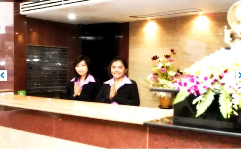 Кхлонг-Янг: The Airport Hotel