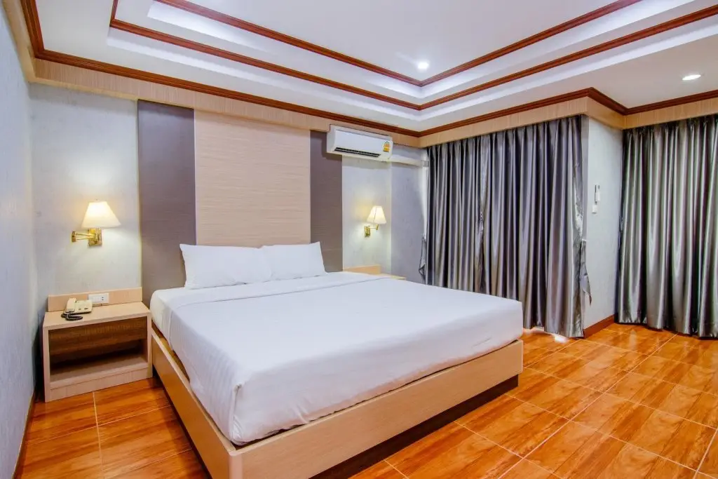 Кхлонг-Янг: The Airport Hotel