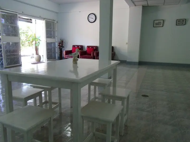 Сафли: Albatross Guesthouse Thungwualaen Beach