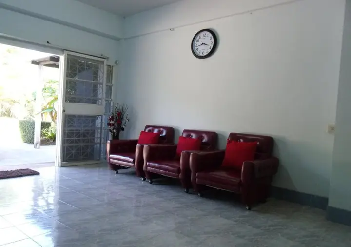 Сафли: Albatross Guesthouse Thungwualaen Beach