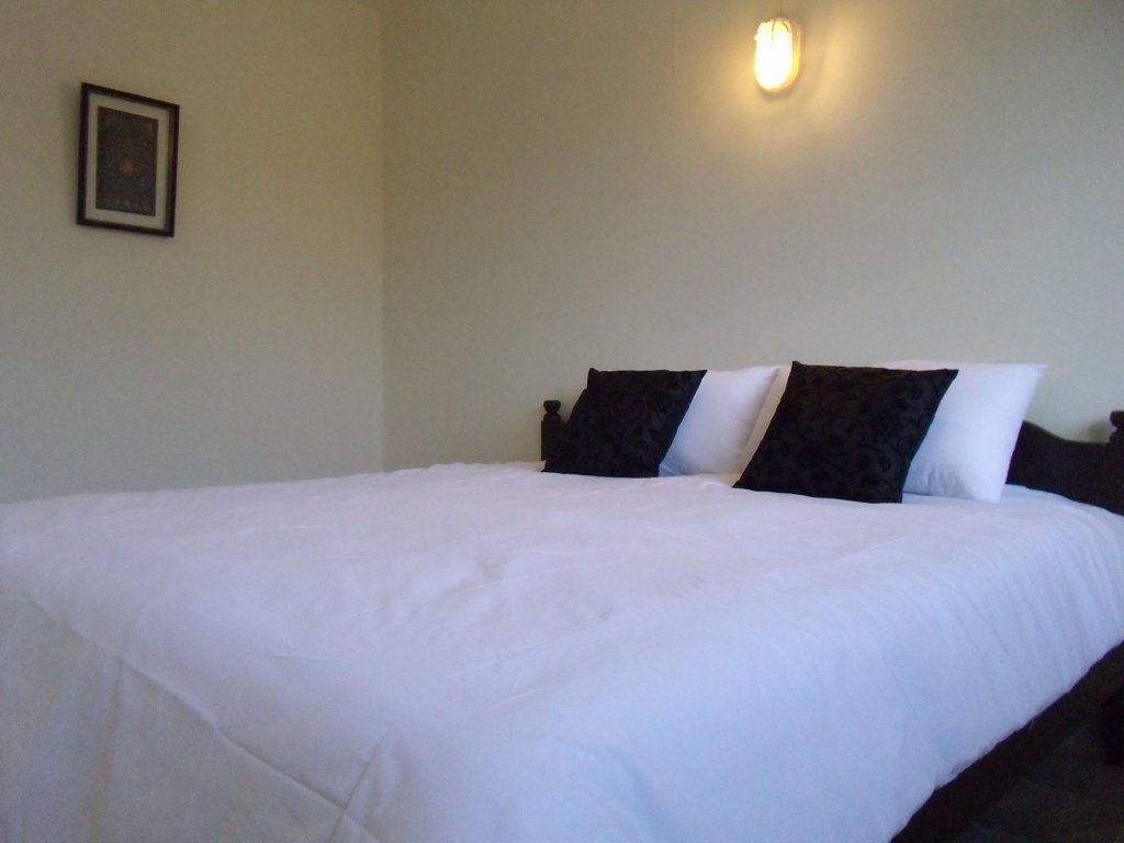 Сафли: Albatross Guesthouse Thungwualaen Beach