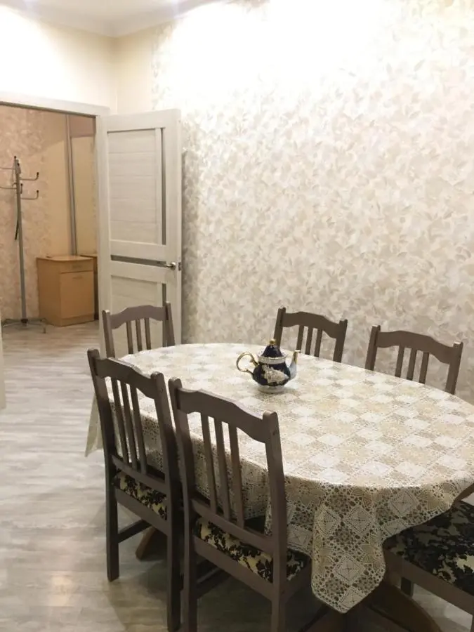 Новосибирск: Large Apartment on Startovaya 1