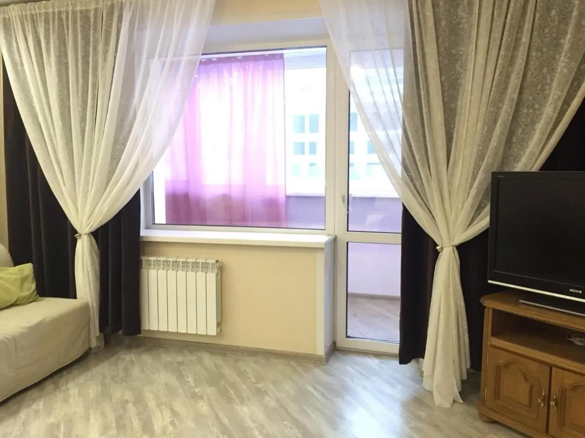 Новосибирск: Large Apartment on Startovaya 1