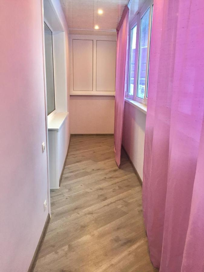 Новосибирск: Large Apartment on Startovaya 1