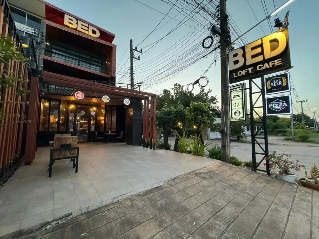Bed Loft Cafe — фото 1