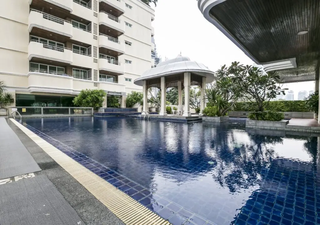 Бангкок: Piyathip Place Serviced Apartment