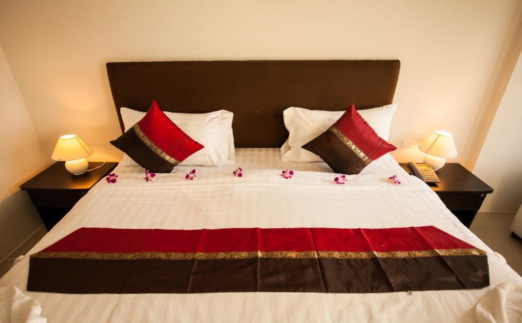 Кату: Grande Elegance Serviced Apartment