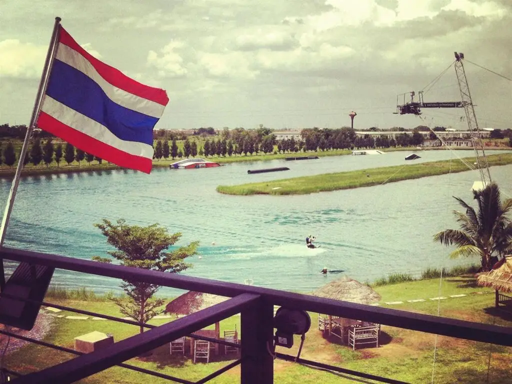 Лам-Лук-Ка: Hotel RIDE n Lazy @ THAI WAKE PARK