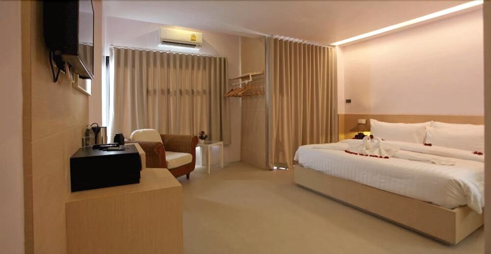 Кату: My Hotel Too