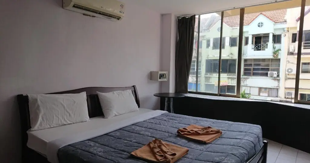 Кату: Happy Guest House