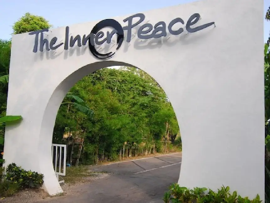 Нонг Нам Дэнг: The Inner Peace Resort