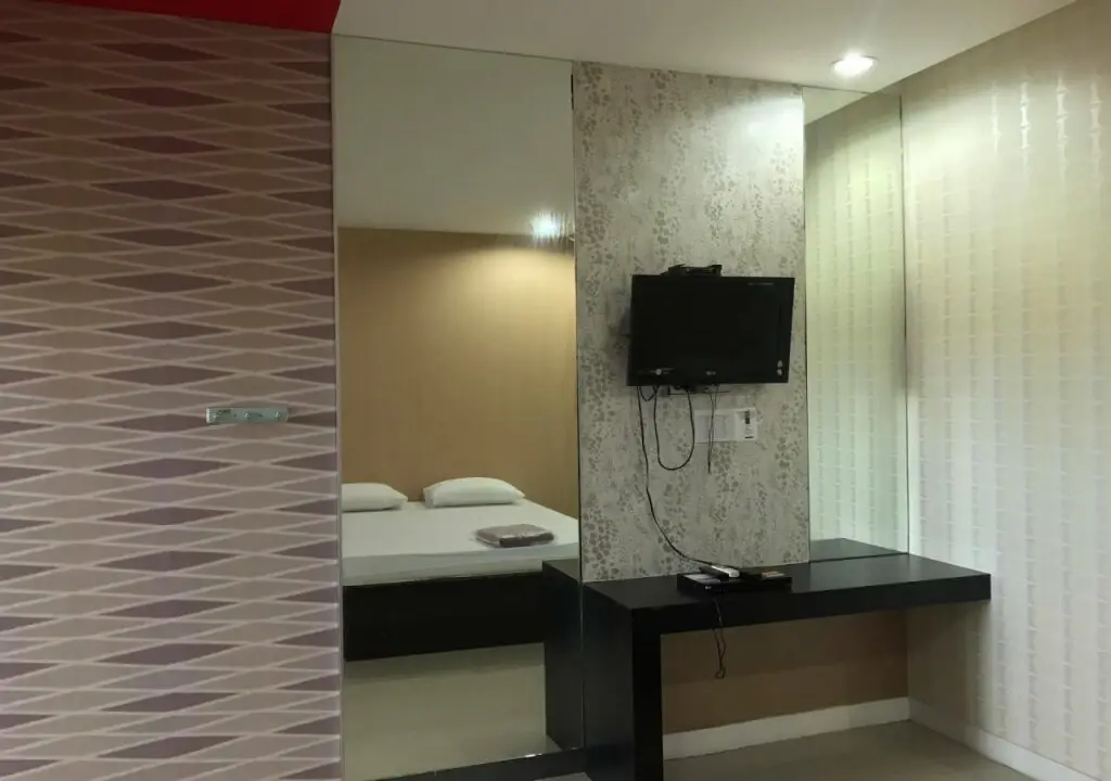 Кхлонг-Луанг: Lux Inn