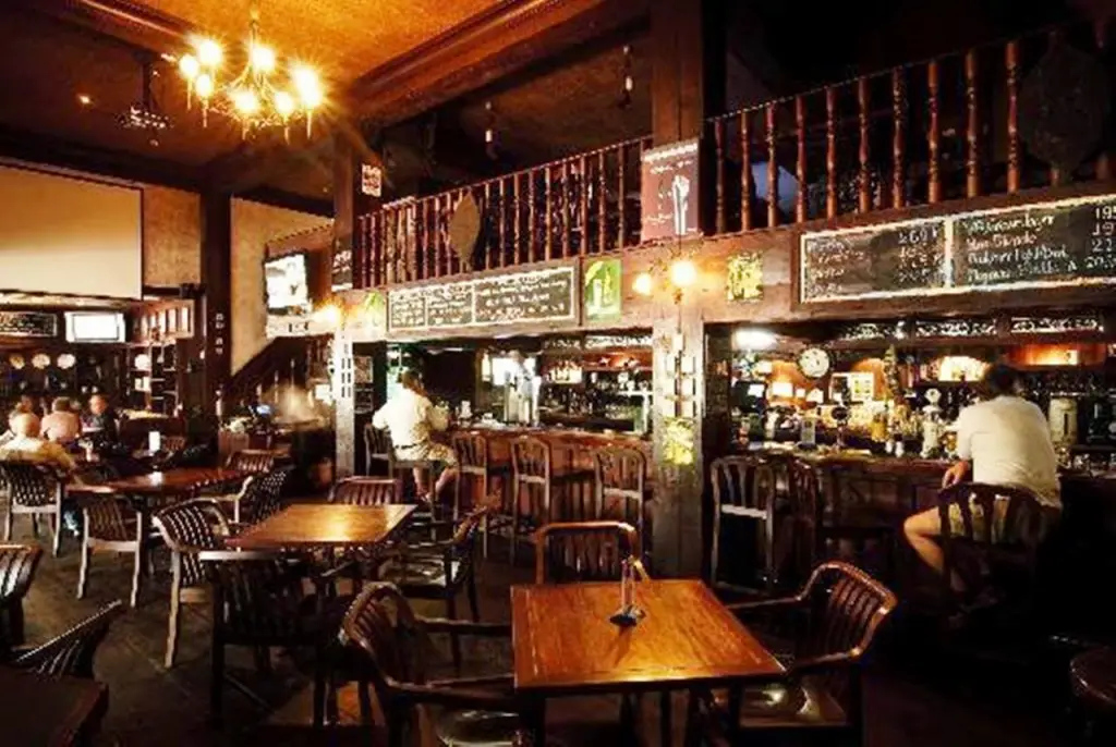 Бангкок: Easy Planet Bangkok Asoke
