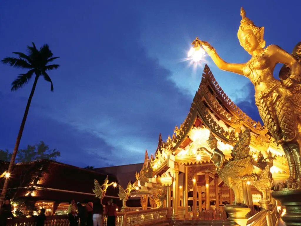 Пхукет: Easy Planet Phuket, Patong
