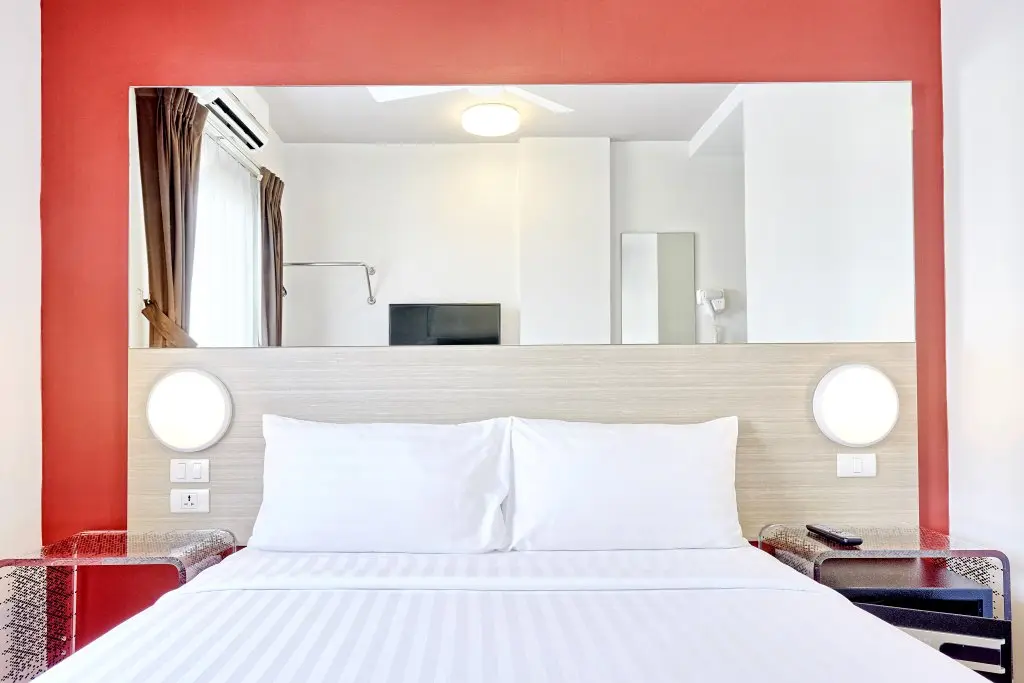 Пхукет: Easy Planet Phuket, Patong