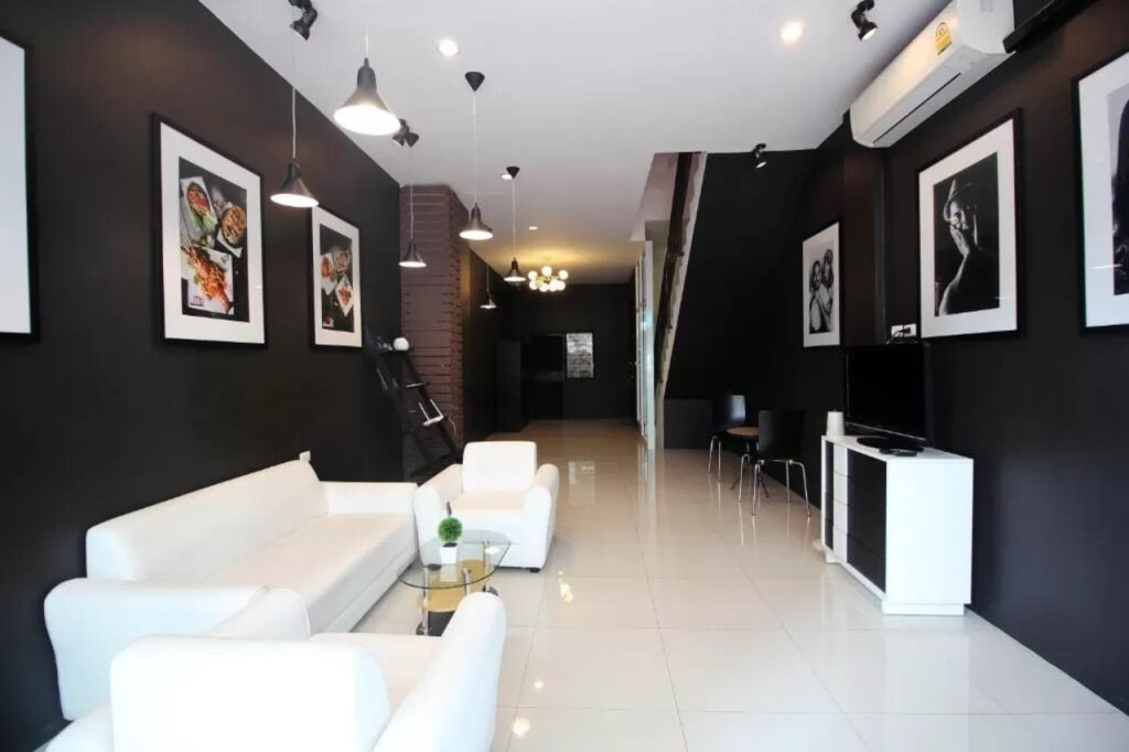 Кату: The Artist House