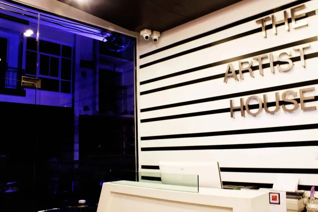 Кату: The Artist House
