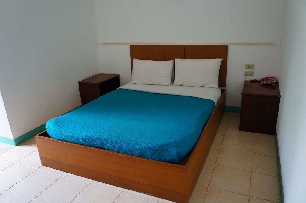 Сураттхани: Plernpetch Hotel