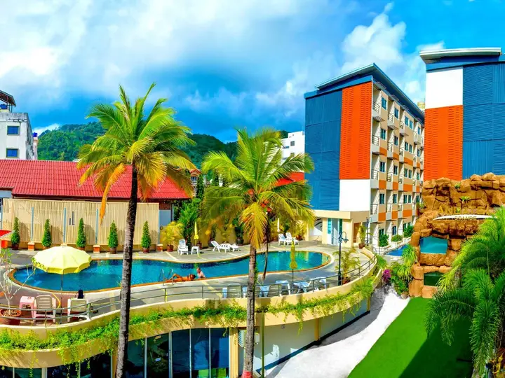Пхукет: Andatel Grande Patong Phuket